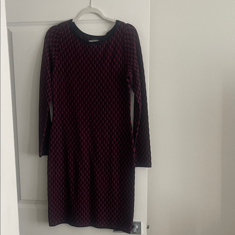 Ann Taylor Black and Red Diamond Pattern Long Sleeve Dress